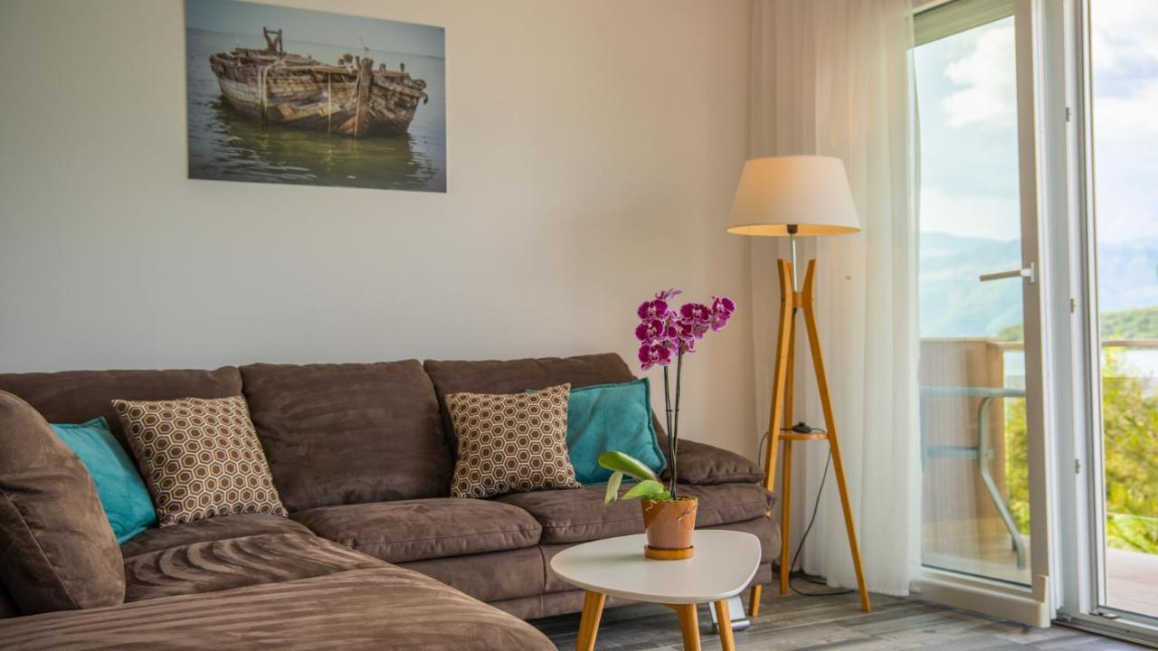 Apartments Edera 티바트 외부 사진