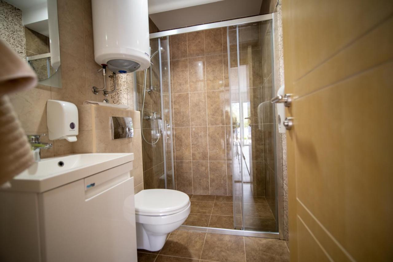 Apartments Edera 티바트 외부 사진