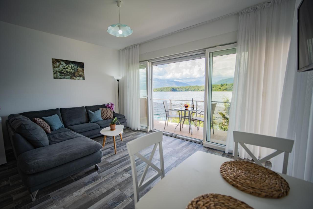 Apartments Edera 티바트 외부 사진