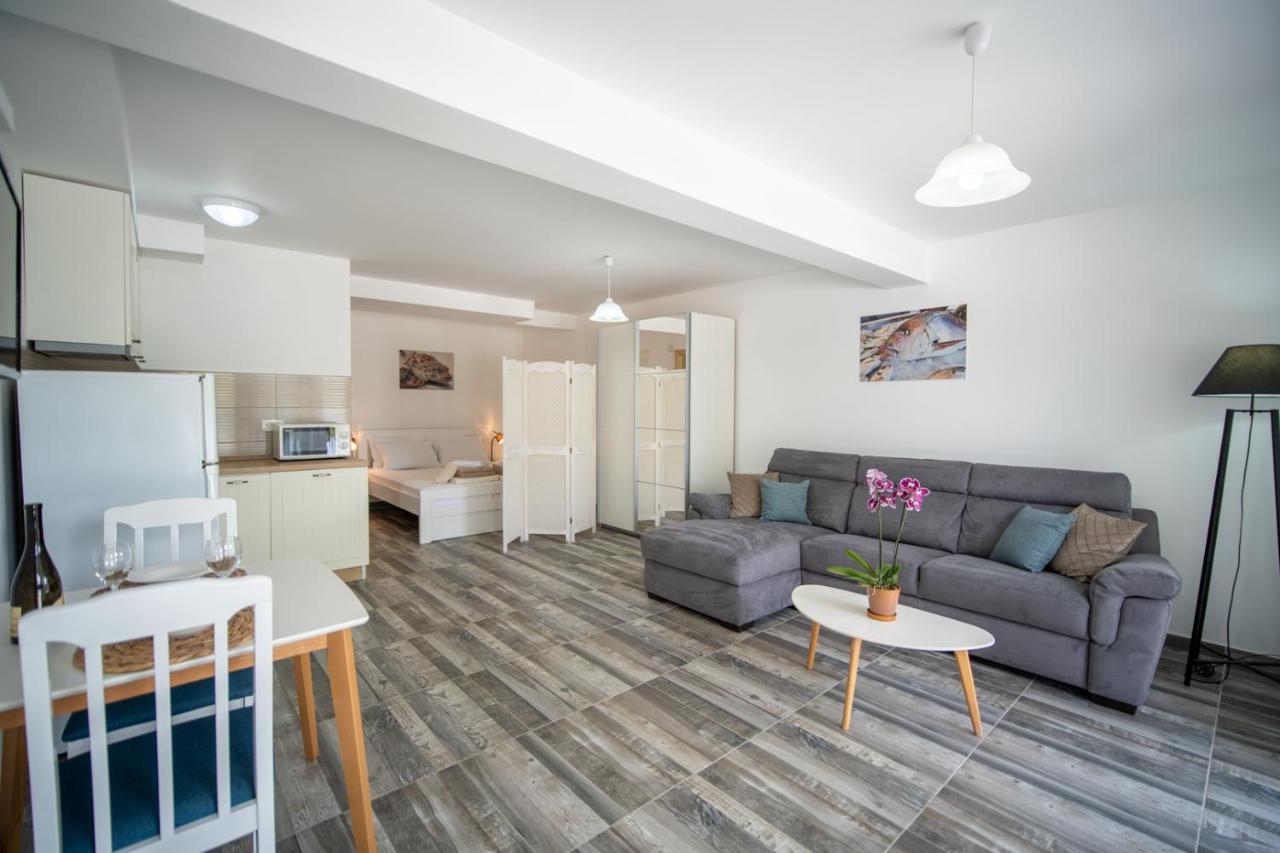 Apartments Edera 티바트 외부 사진