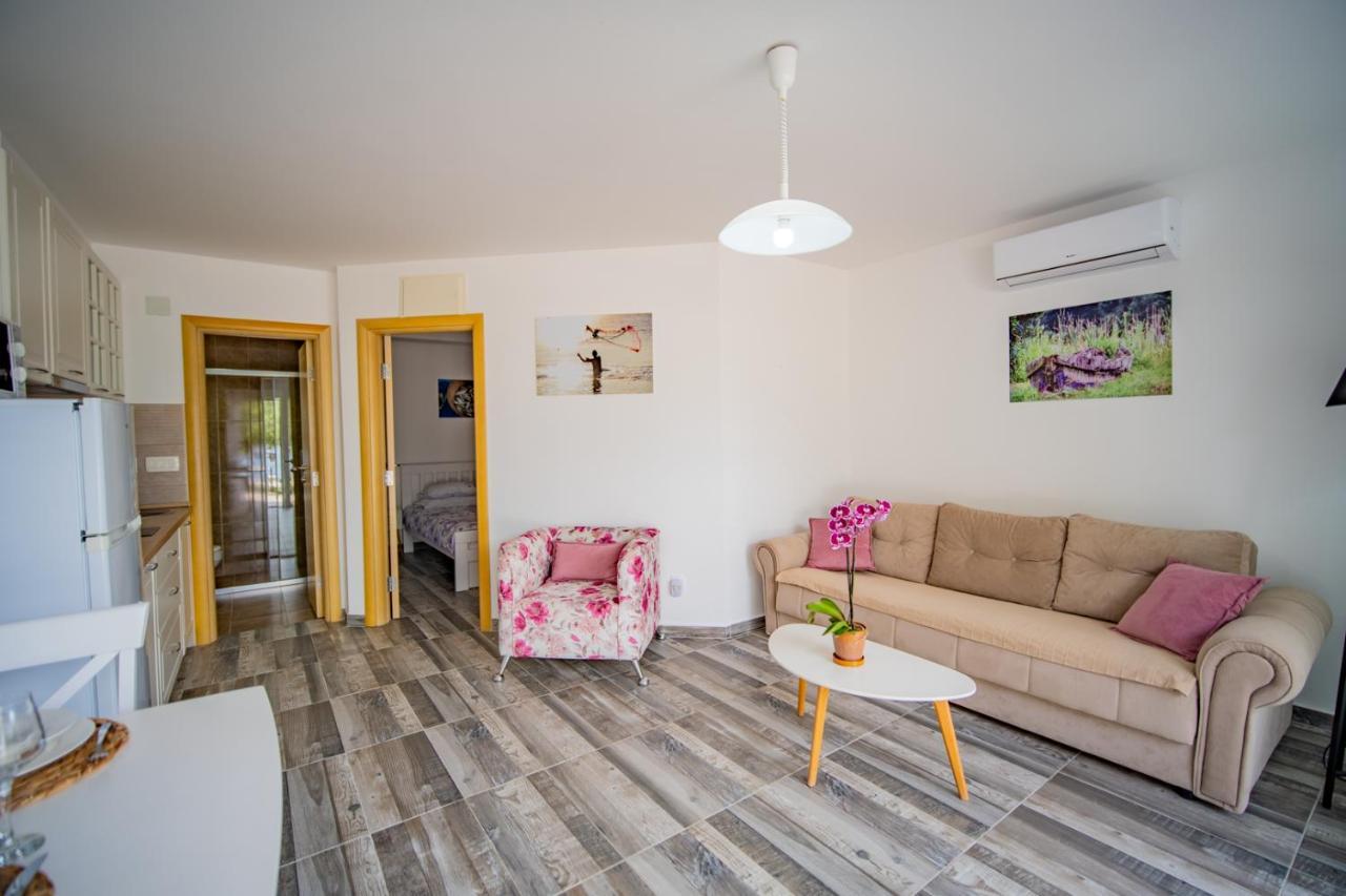 Apartments Edera 티바트 외부 사진