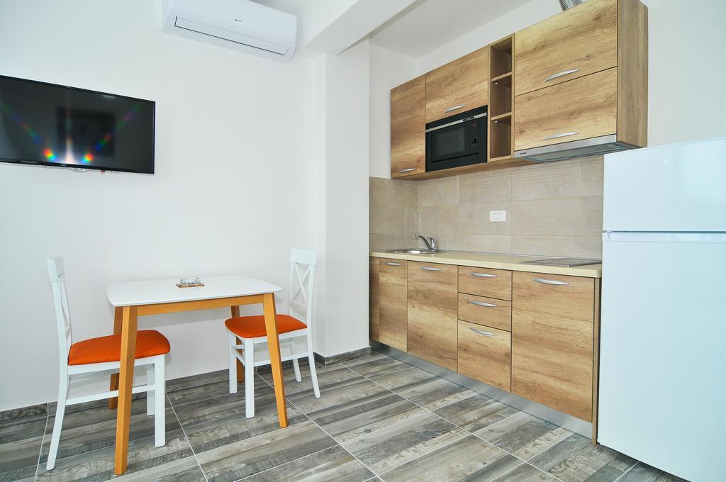 Apartments Edera 티바트 외부 사진