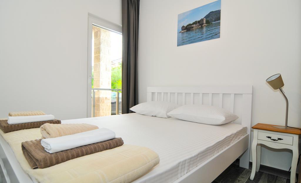 Apartments Edera 티바트 외부 사진